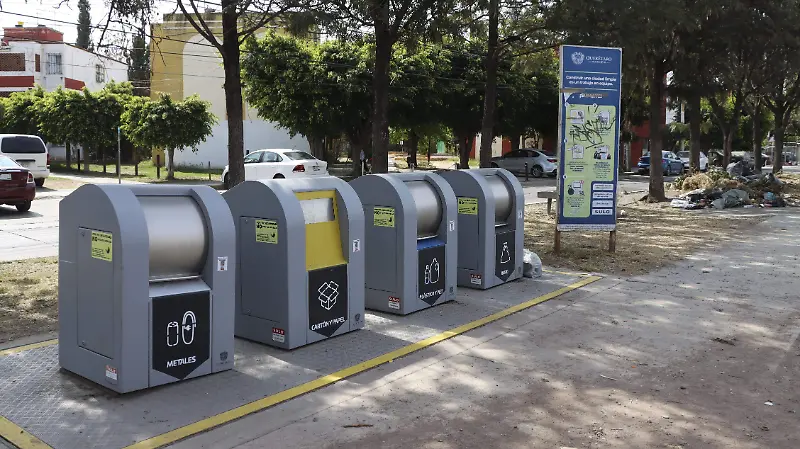 250113_BASURA VIA LACTEA_HA